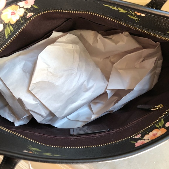 NWT Coach floral daisy top zip city Tote&wristlet - Picture 8 of 8